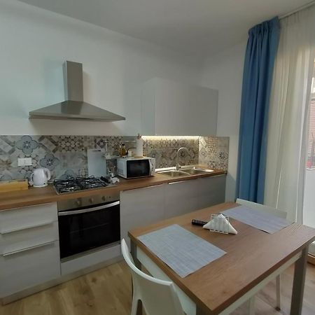 קאסטלמארה דל גולפו Dh Studio Apartments מראה חיצוני תמונה